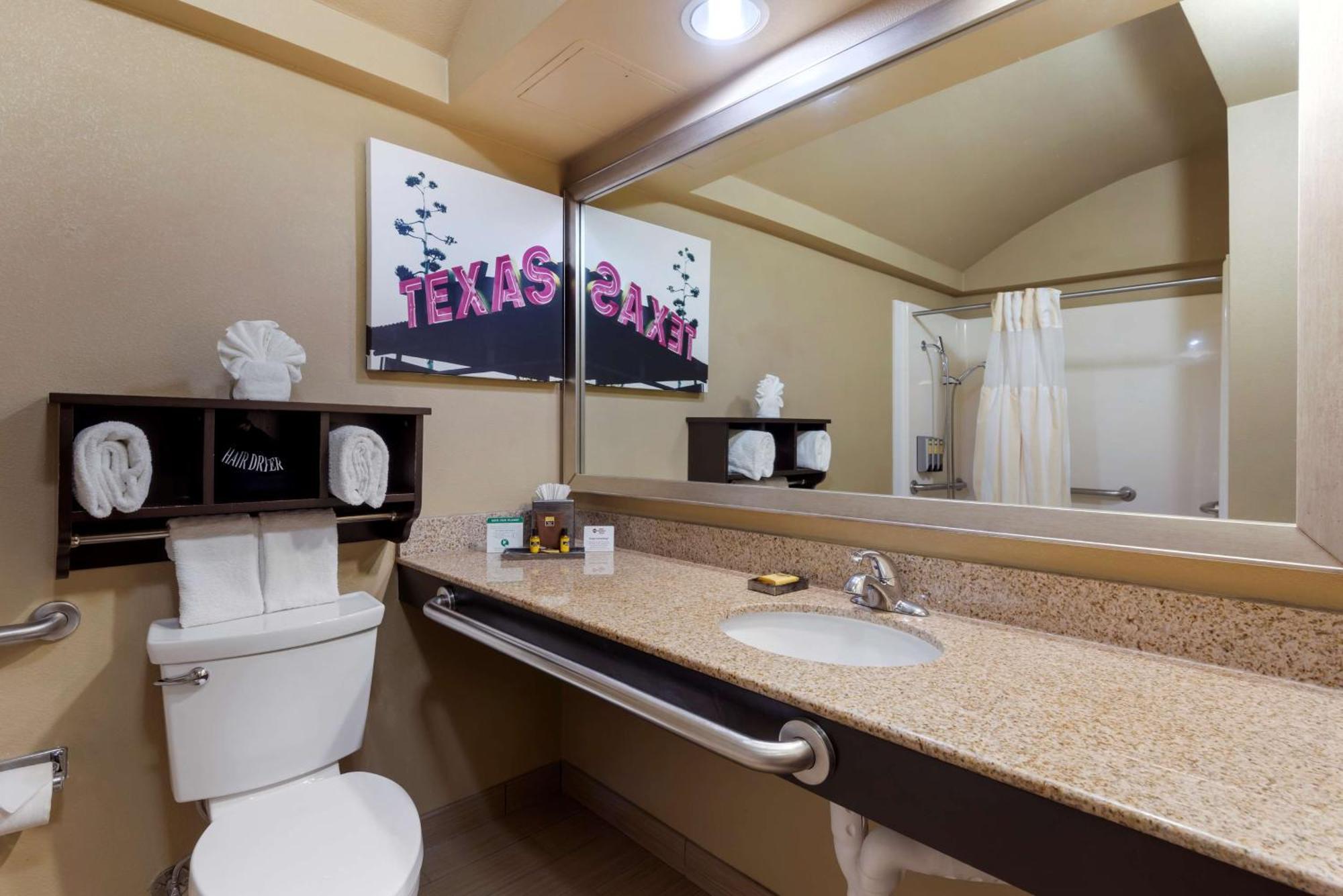 Best Western Plus Arlington North Hotel & Suites Grand Prairie Exterior photo